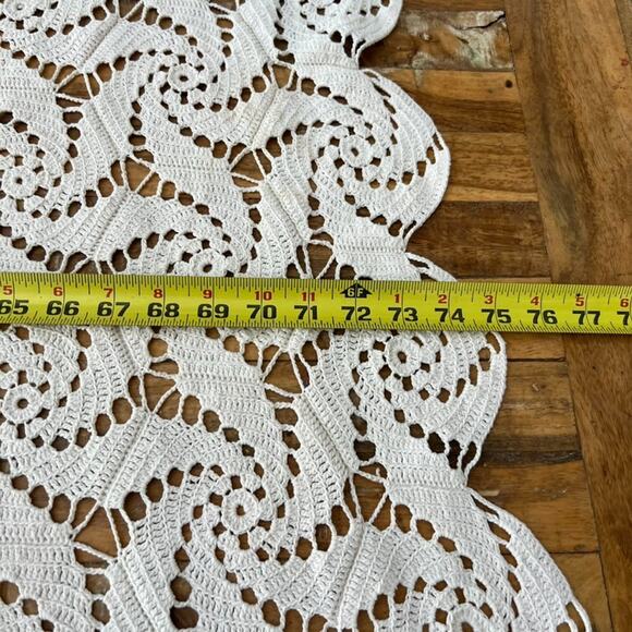 Antique Vintage Hand Crocheted Ivory Bedspread Tablecloth Coverlet 75”x86” - Picture 4 of 11